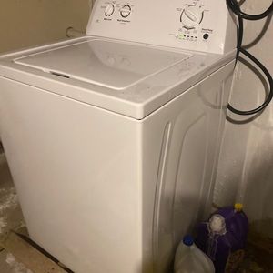 Washer dryer 9 months old